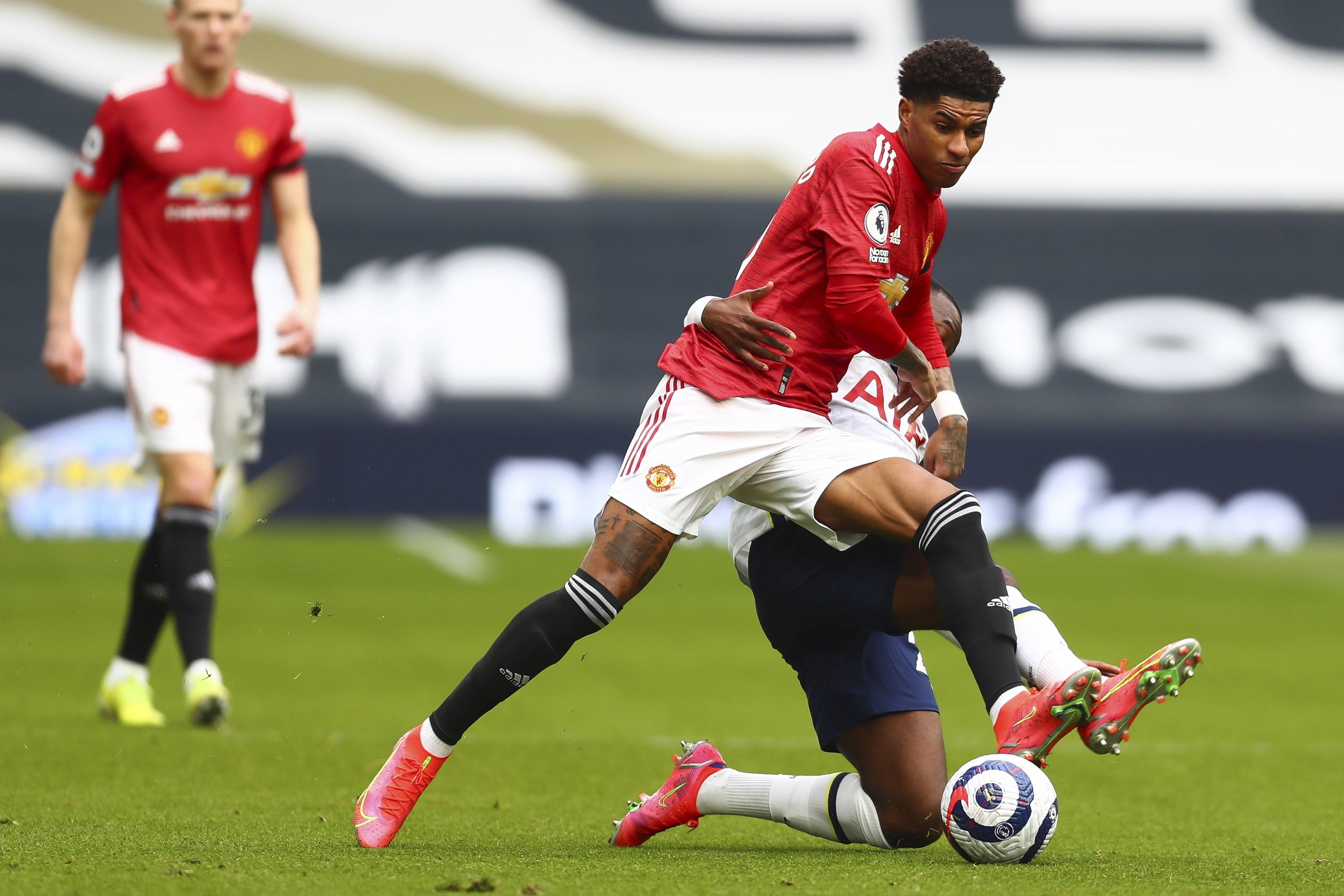 遭遇对手紧 遭遇对手紧